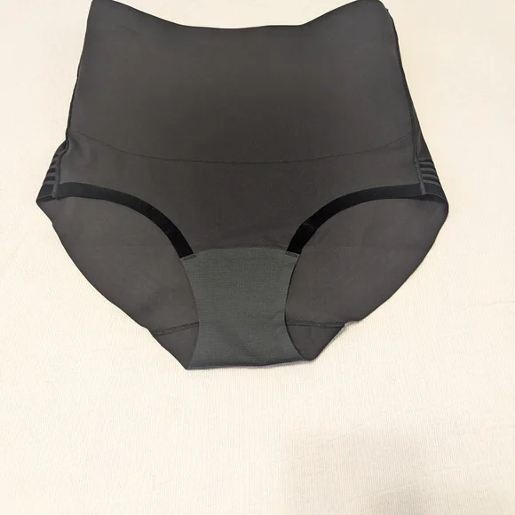 Knix Black High-Waisted Shapewear - Picture 8 of 13